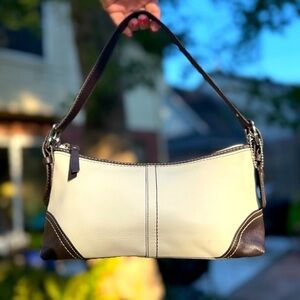 ▶️ Coach ◀️ 2007 Hamptons Cream Brown Leather Demi Baguette Shoulder Bag F11195